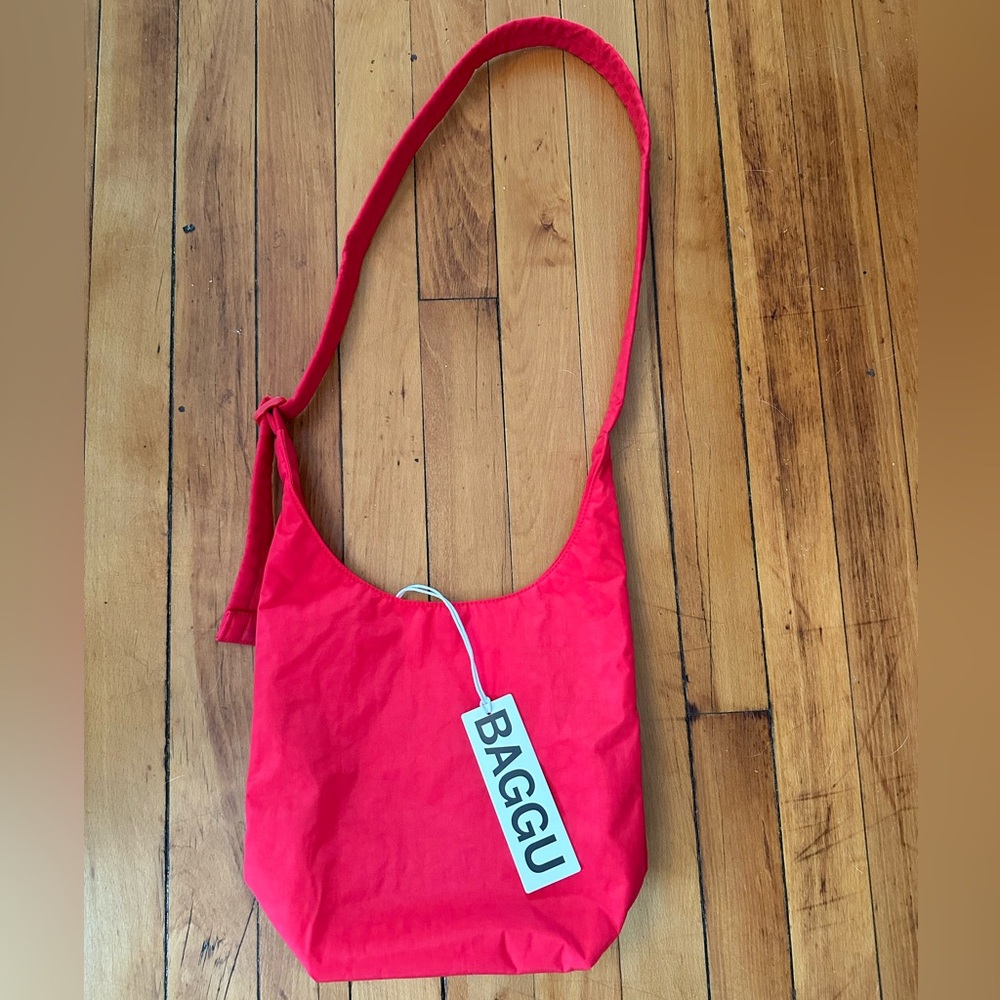 Baggu Small Nylon Sling in Candy Apple